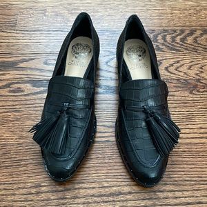 Vince Camuto black loafers size 6.5